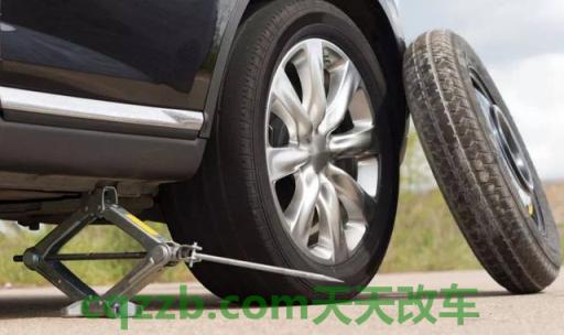 关于:汽车千斤顶怎么用 汽车前轮胎压多少合适 第3张
