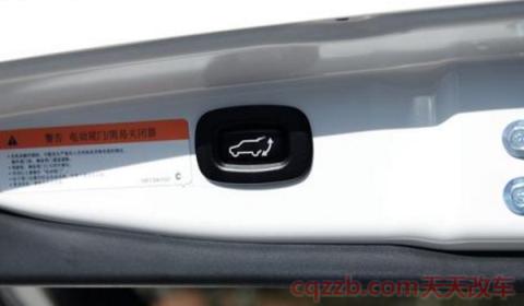 奔驰电尾门关上自动弹开(电尾门有哪些种操作方式)  第3张