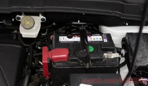 车启动哒哒哒响打不着火自救(车辆电瓶更换需要注意什么)  第2张