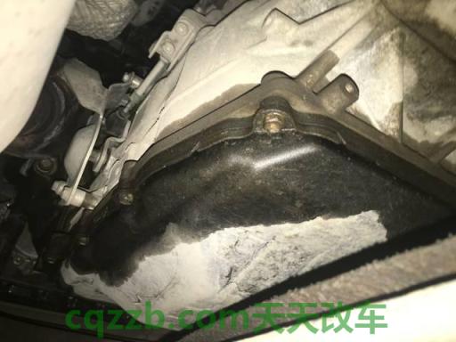 汽车分享：油底壳垫干什么用的_交通问题  第2张