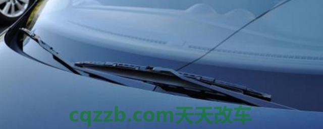 捷达雨刮器不喷水(雨刷器喷水使用需要注意什么)  第1张