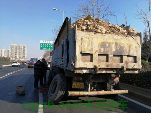 解答：人被渣土车撞了怎么处理 交通事故后交警扣车有时间限制吗