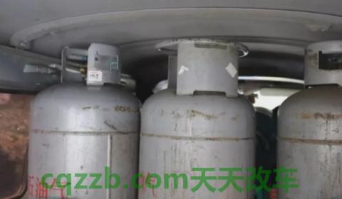 车里放了一桶食用油没事吧(机动车辆内部为什么不能长时间存放物品)  第3张