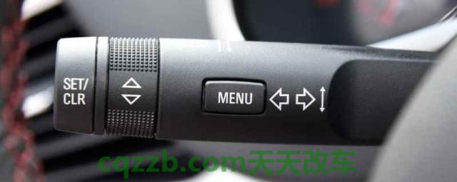 左转向灯是往上拨还是往下拨(灯光系统需要检查吗)