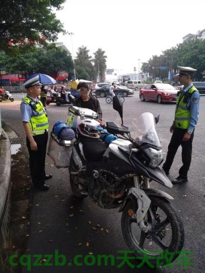 汽车知识：摩托车没驾驶证抓到怎么处理 被车撞了对方全责轻伤怎么赔偿