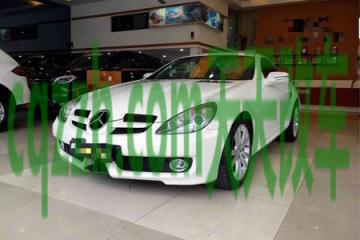 简单说说:slk200奔驰价格多少 Sutton定制宣布伦敦超豪华出租车限量运营 第2张