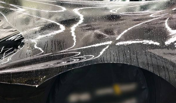 谈一谈：新车刮擦有必要去4s店维修吗(新车如何保护车辆的车漆)  第2张