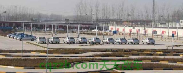 驾照考试费用是自己交还是驾校交(机动车驾驶证的考试注意事项)  第1张