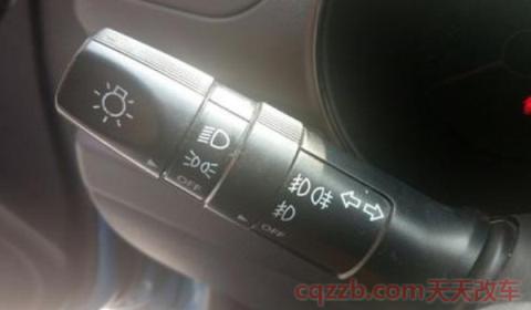 驾驶室顶上的灯关不了怎么办(车辆锁定后车灯不关有影响吗)  第2张