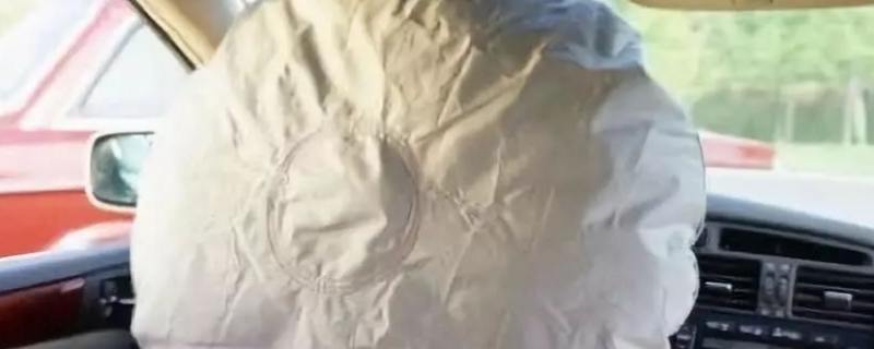 汽车气囊弹出来算大事故吗(气囊可以重复利用吗)  第1张