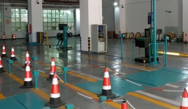 机动车检验周期是多少天为一个周期(机动车辆不年检会怎么样)  第3张