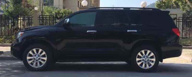 丰田大型suv有哪几款(丰田红杉的车身尺寸数据是什么)