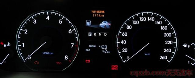 oillife汽车仪表盘什么意思(车辆不更换机油会有什么影响)