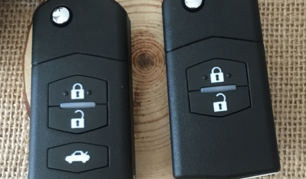 车辆认证失败打不着火(遥控钥匙的功能)  第3张