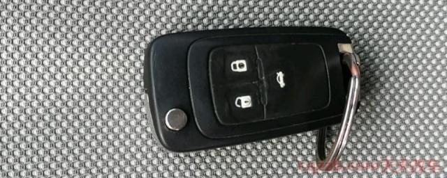 雪佛兰车钥匙电池怎么换(雪佛兰车钥匙电池可以去哪里购买)