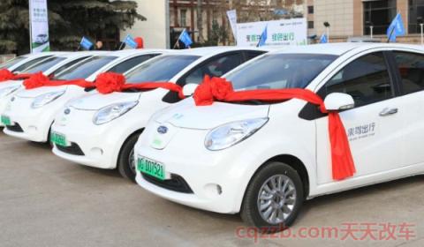 电瓶车充电器一插上就是绿灯不充电怎么办(如何区分新能源车型和燃油车辆) 第2张