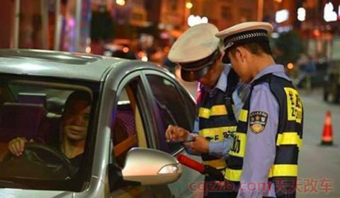 没驾照可以偷偷开车吗(把车借给无驾照的人有什么后果)  第2张