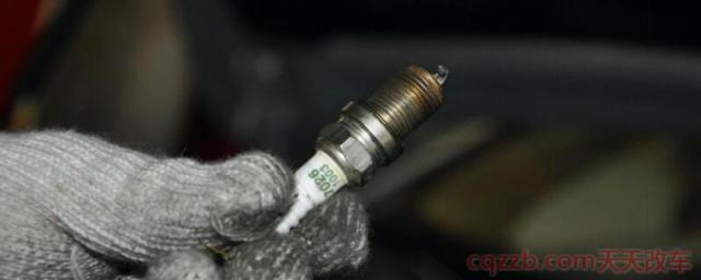 火花塞的功能及作用(哪些因素会导致火花塞寿命缩短)  第1张