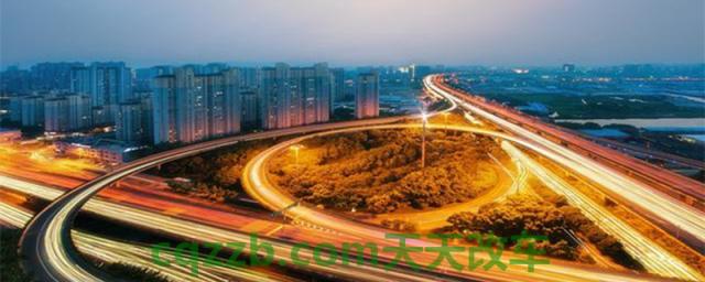 不变道超车要不要打灯(变道/超车)  第1张