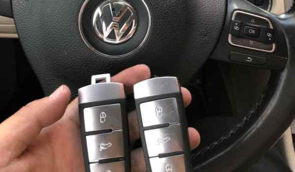 奔驰车钥匙哪里可以配(车辆钥匙丢失为什么不能够单独匹配)  第3张