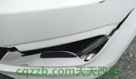 闲谈：4s店原厂保险杠与原车一样吗(4s店更换保险杠可以不喷漆吗)  第2张