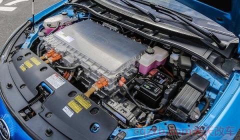 汽车电池电压(车辆电瓶没有电怎么办)  第3张