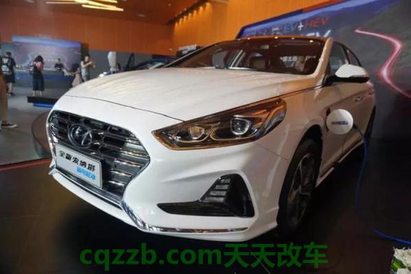 关于：现代圣克鲁斯皮卡ute将在美国生产 现代索纳塔插电式混合动力汽论