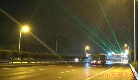 高速路上的激光灯有什么用(激光灯工作原理) 第2张