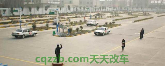 考驾照站岗是在科目几的时候站(科目三考试约考成功不考试怎么计算)