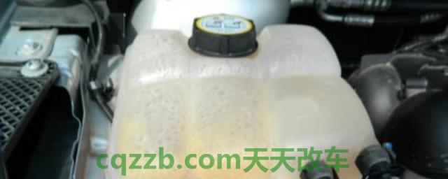 防冻液一到冬天就漏(不同颜色的防冻液可以混加吗)  第1张