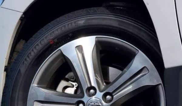 胎压188能正常行驶吗(车辆轮胎应该如何检验)  第2张