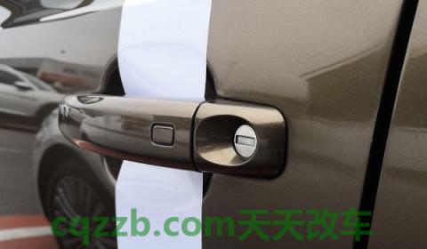 主驾驶车门从外面开不了(车辆的车门如何改装)  第2张