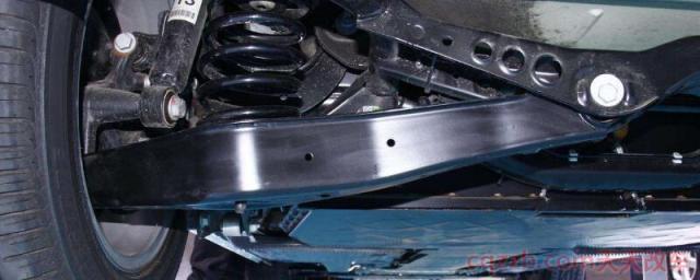 车轮掉沟里伤车吗(车辆底盘) 第1张