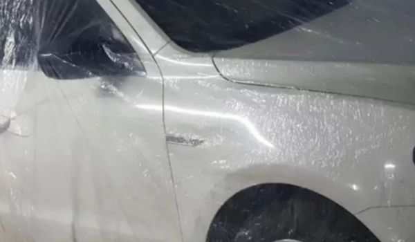 洗车可以冲进气格栅吗(车漆可以改色吗)  第2张