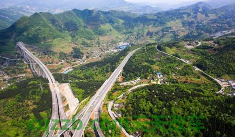 不变道超车要不要打灯(变道/超车)  第2张