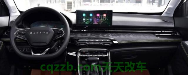 刚提的新车显示400多公里(机动车从厂商运输到四s店是通过什么方式)  第1张