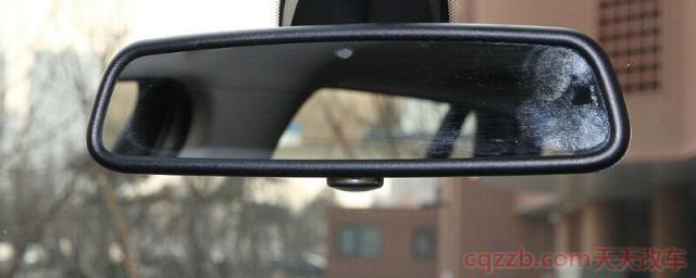 宝马中央后视镜在哪调(中央后视镜的作用)  第1张