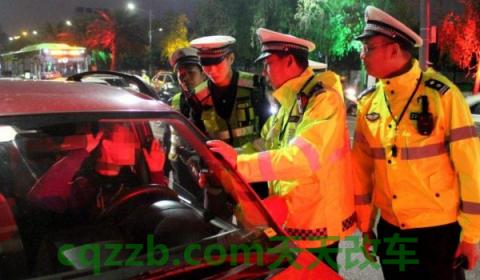 驾驶人行车中看到注意儿童标志的时候,应怎样做？(驾驶车辆需要注意什么)  第3张