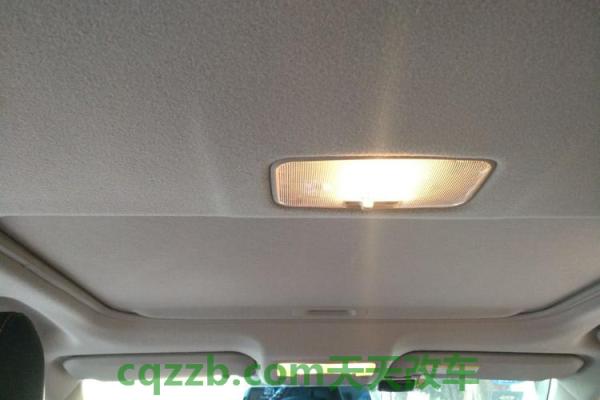 汽车知识：雷凌185t阅读灯底盘怎么拆 雷克斯萨斯轿车跑车  第1张