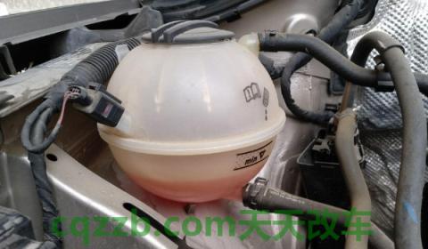 防冻液低于min但壶里(车辆防冻液多久更换一次)  第2张