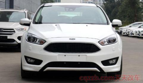 老款福克斯仪表盘中间红灯闪(2021款福克斯的车辆尺寸)  第2张