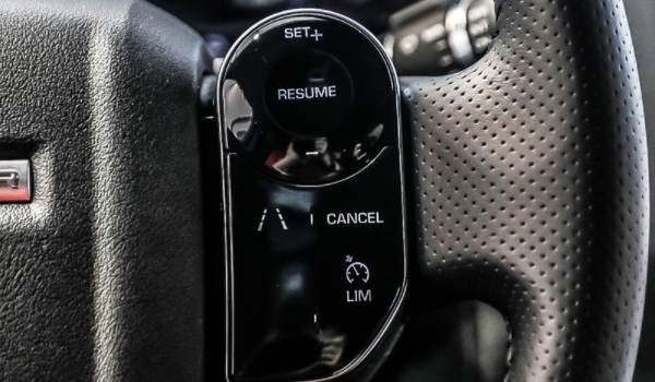 普及:不踩油门会保持匀速吗(车辆匀速驾驶的好处) 第3张