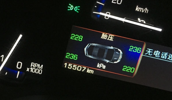 胎压2.3会不会有点低(机动车辆胎压不足会有什么影响)  第2张