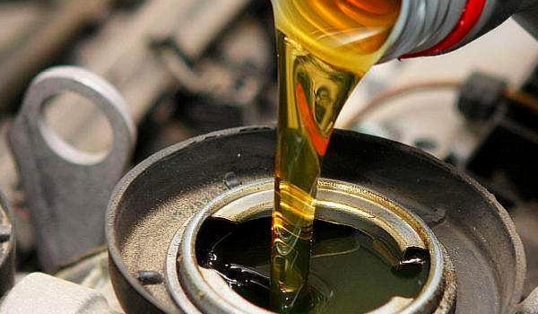 发动机除碳多久做一次(车辆保养可以去哪里)  第2张