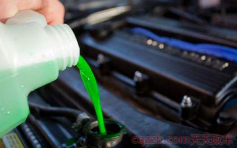 防冻液混了一半的水有效果吗(防冻液混一半水的危害)  第3张