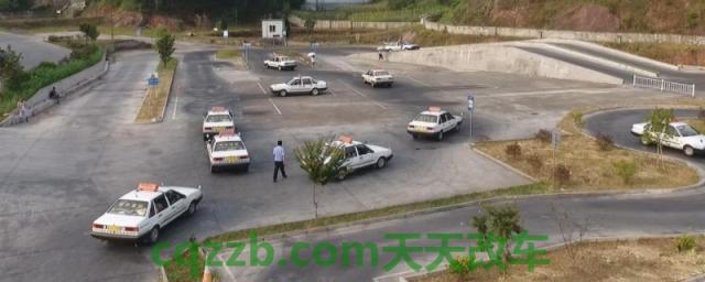 解读：驾校报名了可以退学费吗(机动车驾驶证考试三年有效期从哪个时间计算)