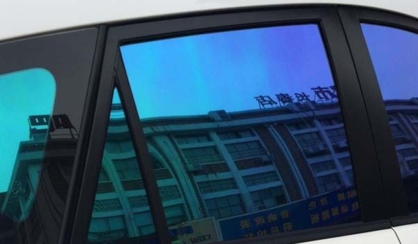贴车膜后2天可以开窗吗(车辆玻璃贴膜需要办理什么手续)  第3张