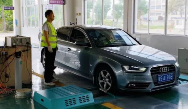 闲谈一下：七座车一年一审还是两年一审(机动车辆年检可以提前多久办理)  第3张