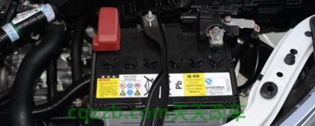 汽车电瓶满电为多少v(汽车电瓶如何保养) 第1张