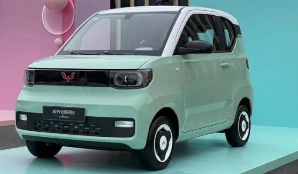 五菱mini可以用路边快充吗(五菱宏光MINIEV的生产厂商是哪里)  第2张